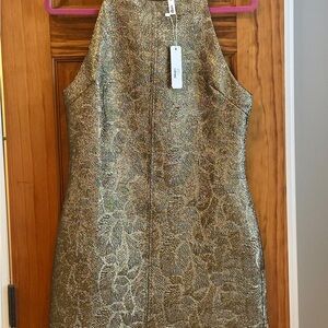 Elegant Gold Sleeveless Dress